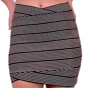 BCBG mini skirt xxs
